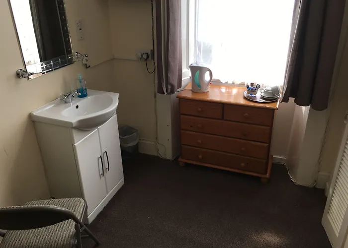 Smiths ゲストハウス 3*