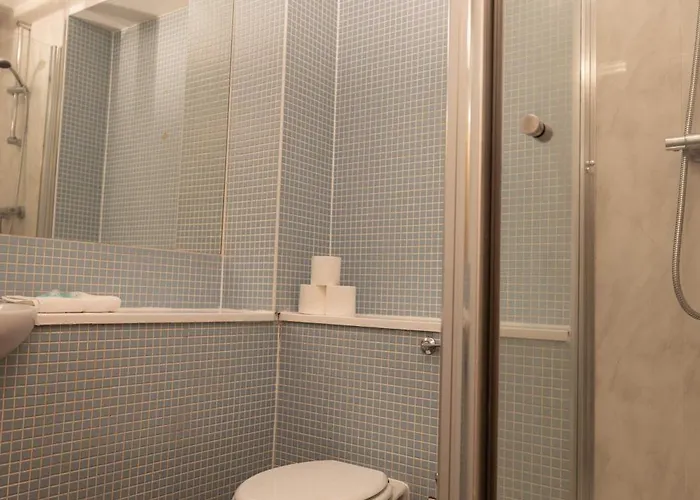 Muirhouse 2br With Free Parking Appartamento Glasgow