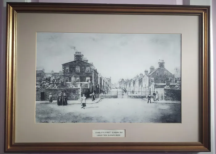 Otel Number 52 Charlotte Street Glasgow