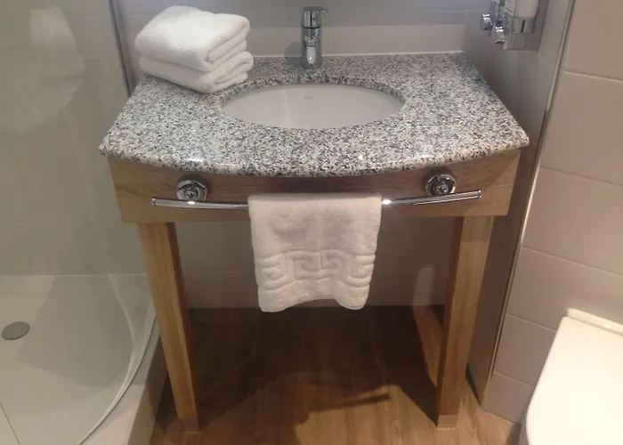 Hotel Hampton By Hilton 3*