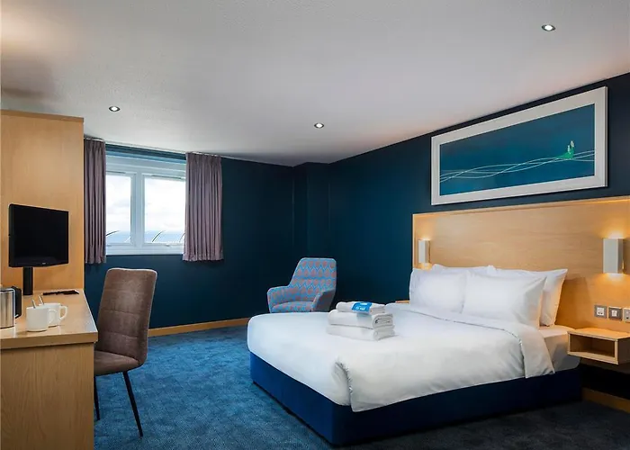 Travelodge Paisley Road 3* גלאזגו