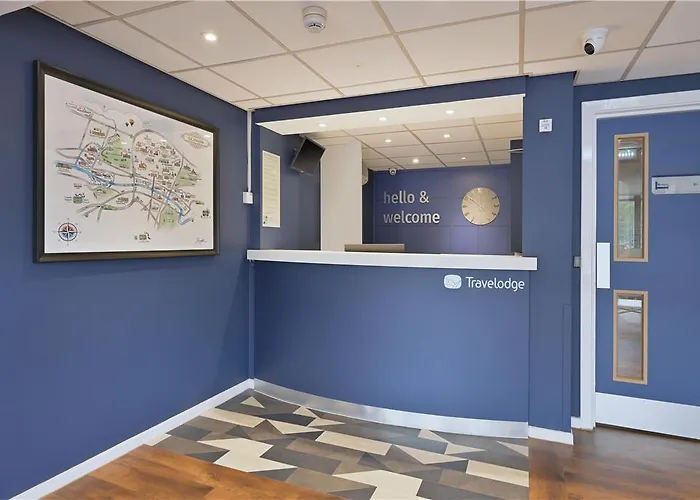 Travelodge Paisley Road فندق 3*