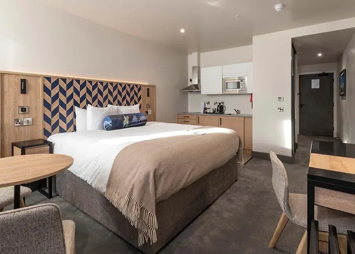 Hotel Sandman Signature 4*