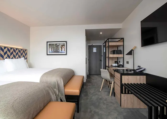 Hotel Sandman Signature 4*