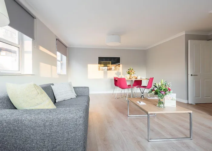 Premier Bath Street Apartman *