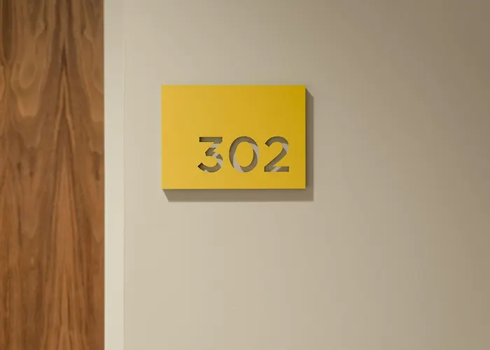 Premier Bath Street Glasgow