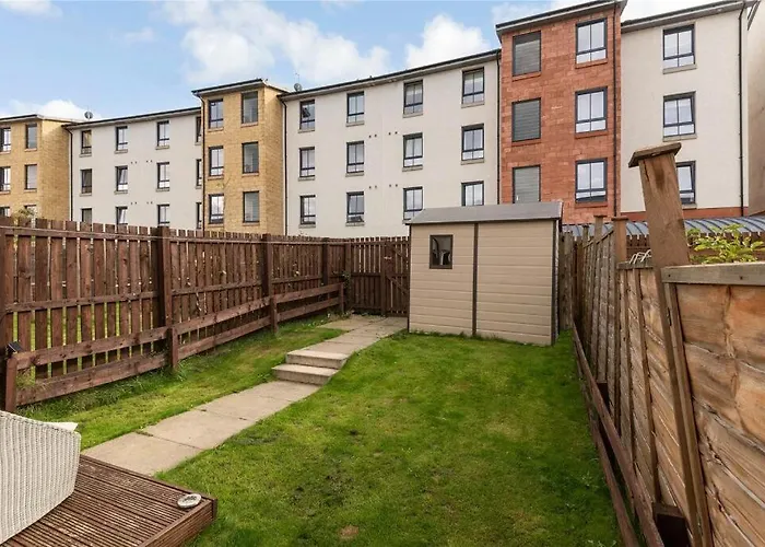 בית נופש Oatlands Oasis-free Parking-2 Minutes From M74 *