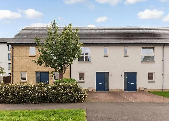Oatlands Oasis-free Parking-2 Minutes From M74 Glasgow
