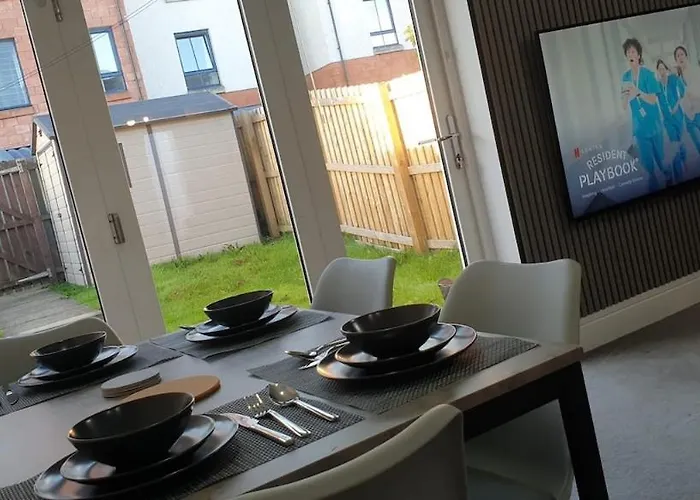 Oatlands Oasis-free Parking-2 Minutes From M74 Ferienhaus Glasgow