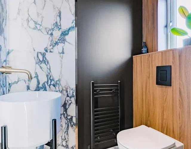 Jw Executive Aparthouse בית נופש *