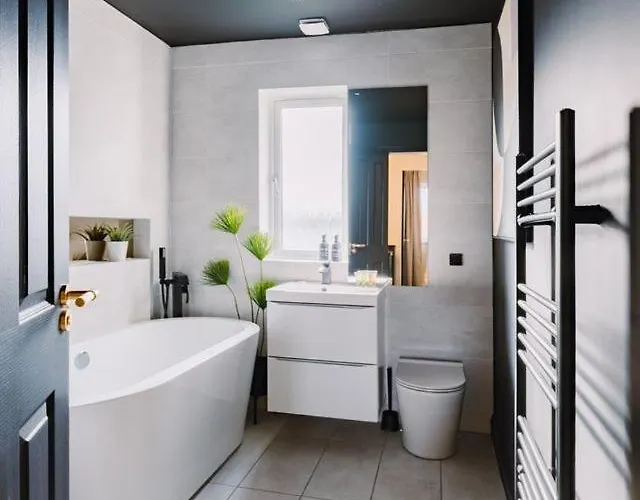 Jw Executive Aparthouse