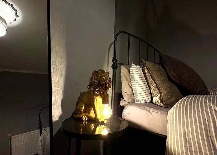 Cozy Corner-sleeps 8 Guest Entire House Very * Γλασκώβη