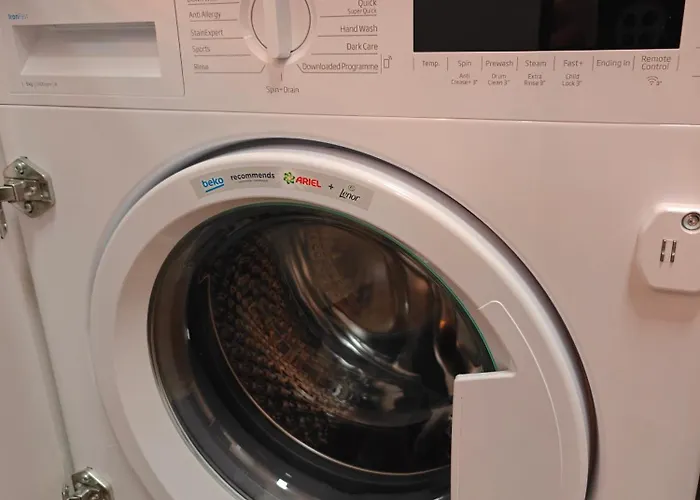 Newly Renovated West End *