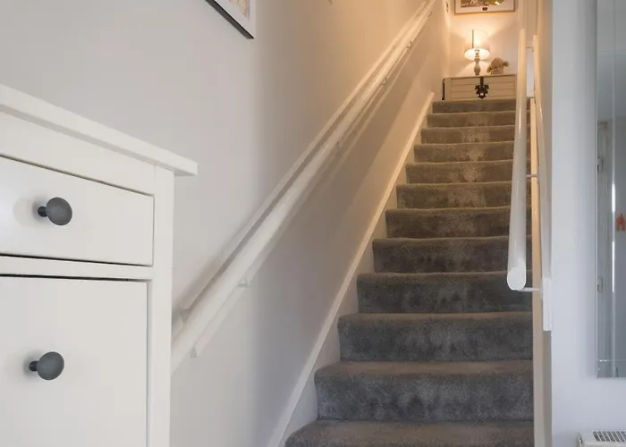 2-bedroom Away From In Glasgows' East End With Free Parking *