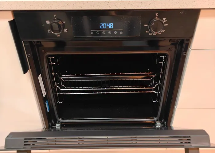 Apartment Newly Renovated West End *