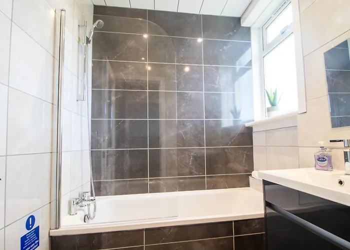 Bella House - 3 Bed House In דירה *