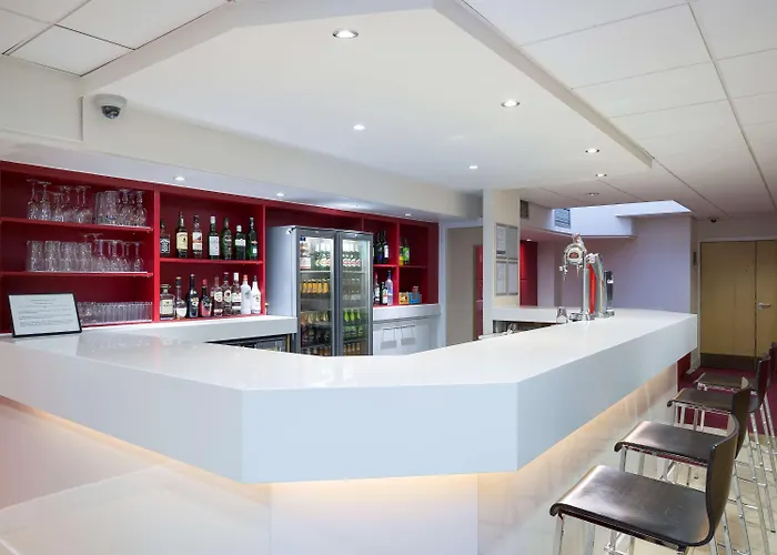 Travelodge 2* Глазго