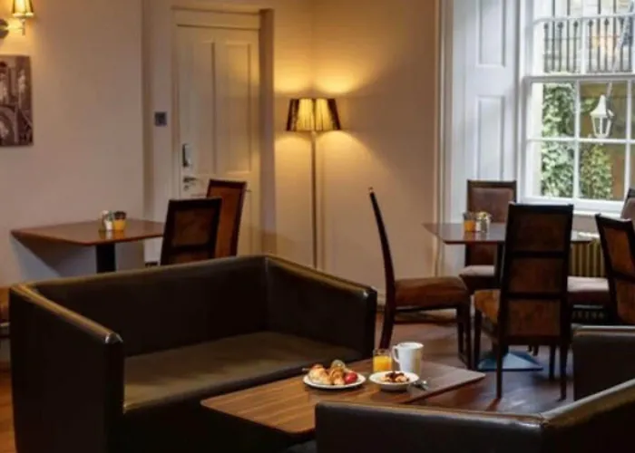 Safestay Charing Cross מלון 3*