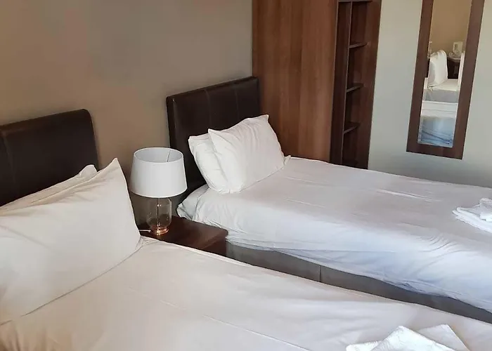 Hotel The Fullarton Park 2*