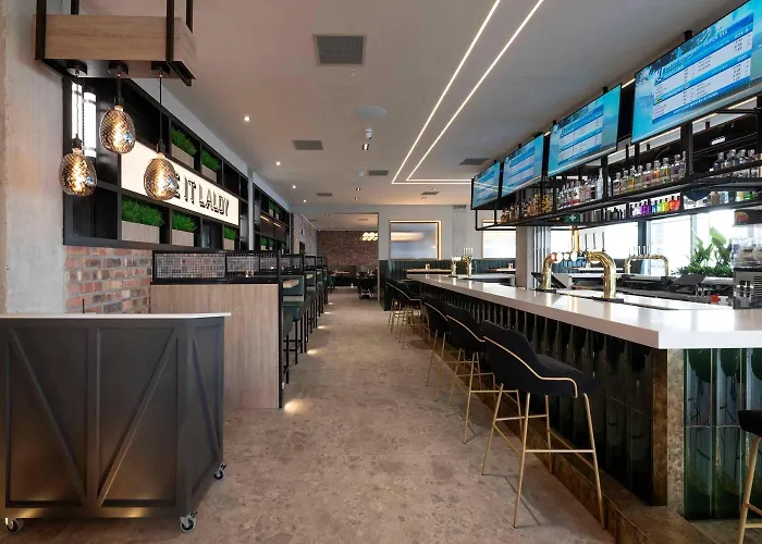 酒店 Sandman Signature 4*