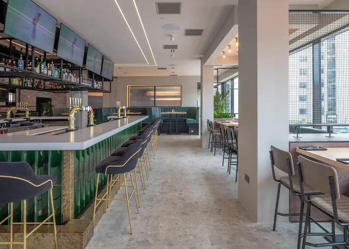 ホテル Sandman Signature 4*