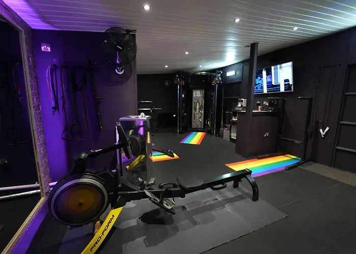 Hotel Revolver Glasgow