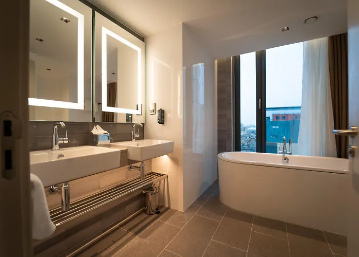 Clayton Hotel Glasgow