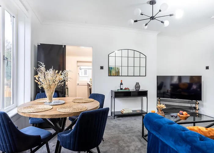 شقة Cosy 3 Bed Flat In Kings Park *