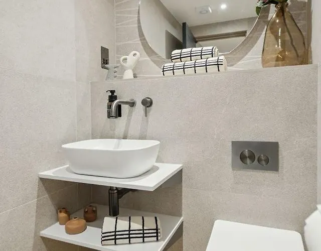 2br West End Near Botanic Gardens * Glasgow