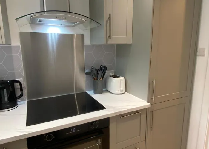 Апартаменты Modern In West End, Free Parking Глазго