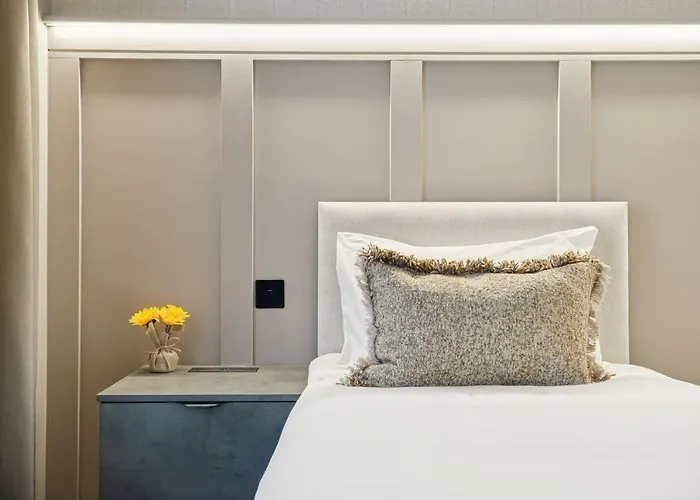 2br West End Near Botanic Gardens Glasgow