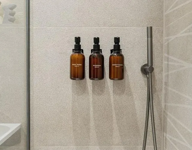 2br West End Near Botanic Gardens Glasgow