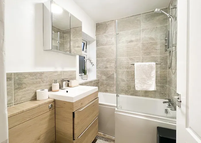 Attractive 3 Bedroom Apartman Glasgow