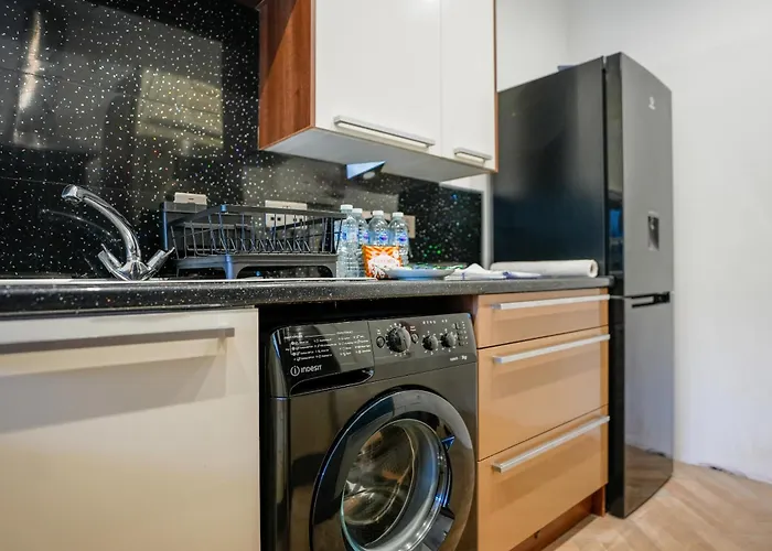 Caldwell House * Glasgow