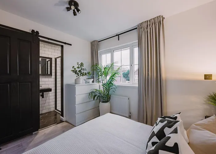 Sleepluxury Aparthouse בית נופש