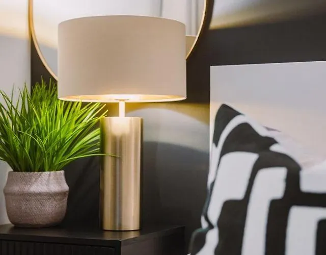 Sleepluxury Aparthouse בית נופש