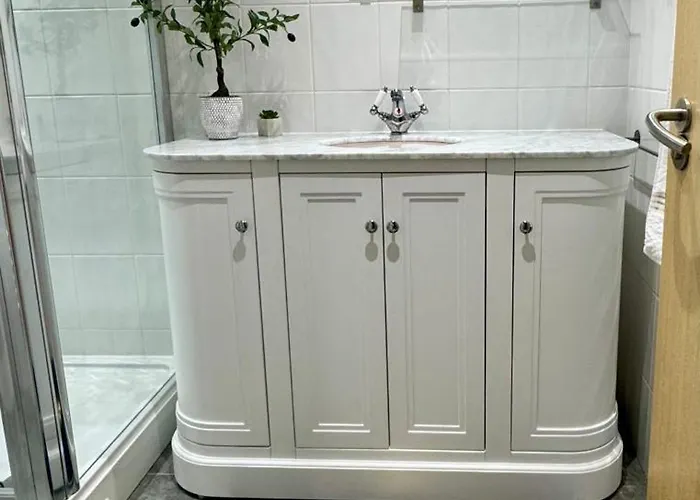 Glas Go Executive 2-bedroom Near Ovo Hydro Free Parking Appartement *