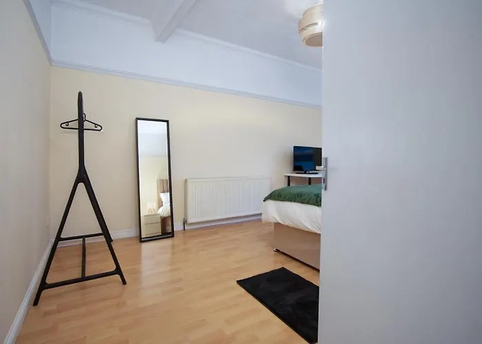 Appartamento Group 3br Close To Hydro And Secc With Parking