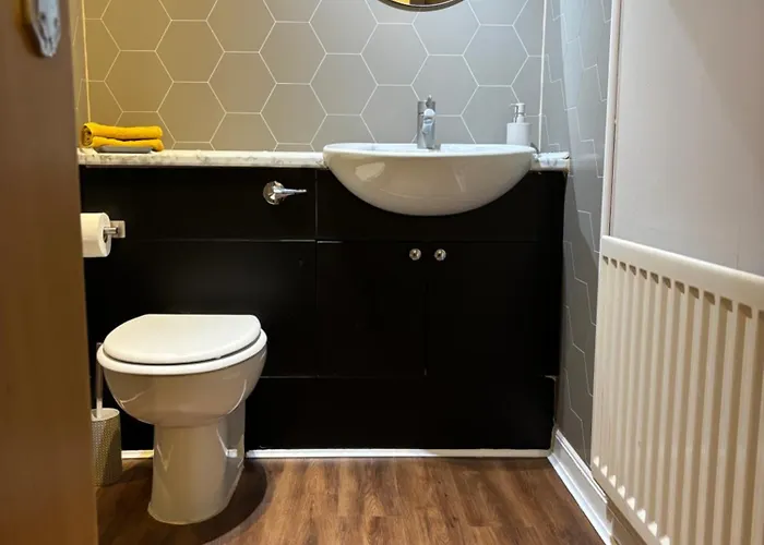 The Ovo Hydro Penthouse With Free Parking