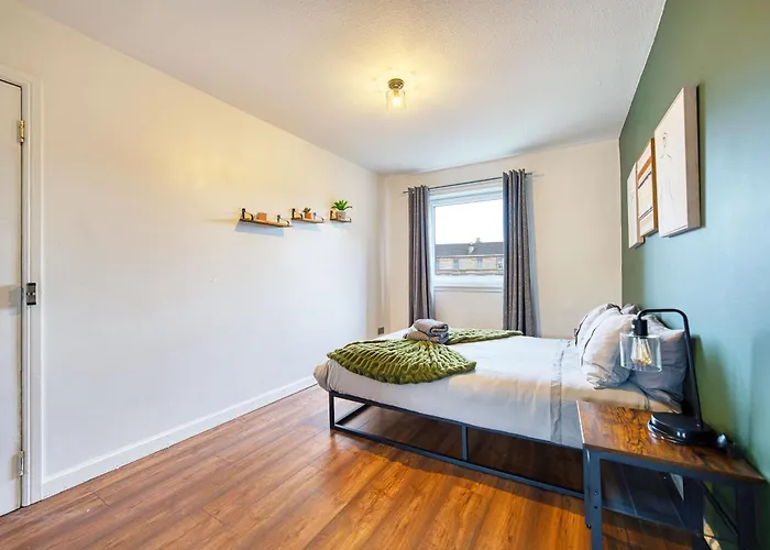 New Slick Finnieston Pad W/ Free Parking * Glasgow