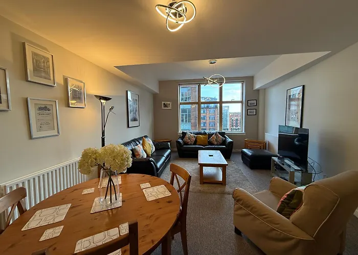 Principal - Merchant *