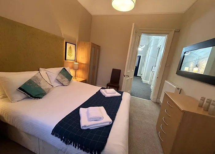 Principal - West End Glasgow