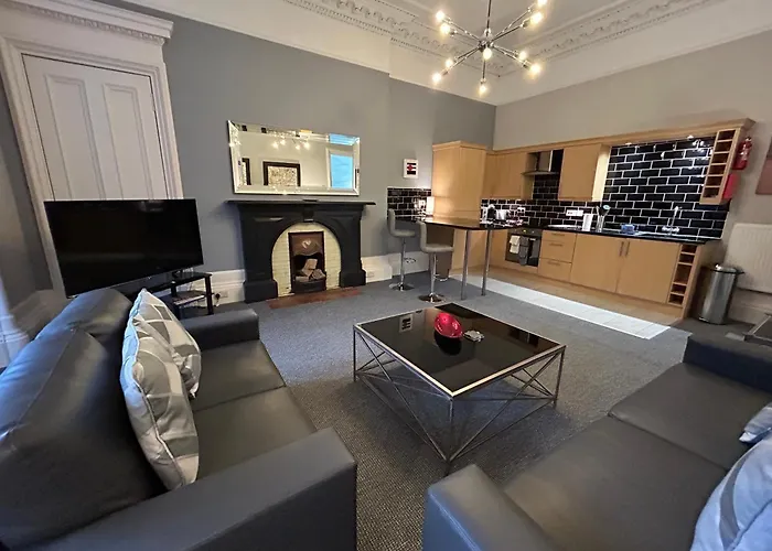 Principal - West End Glasgow