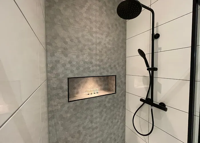 Principal - West End * Glasgow