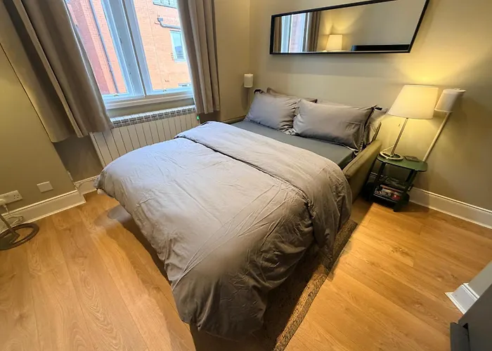 Quiet Centre, King & Sofa Bed Apartment