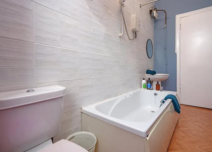 아파트 Family And Group 2br By Park Sleeps 7 글라스고