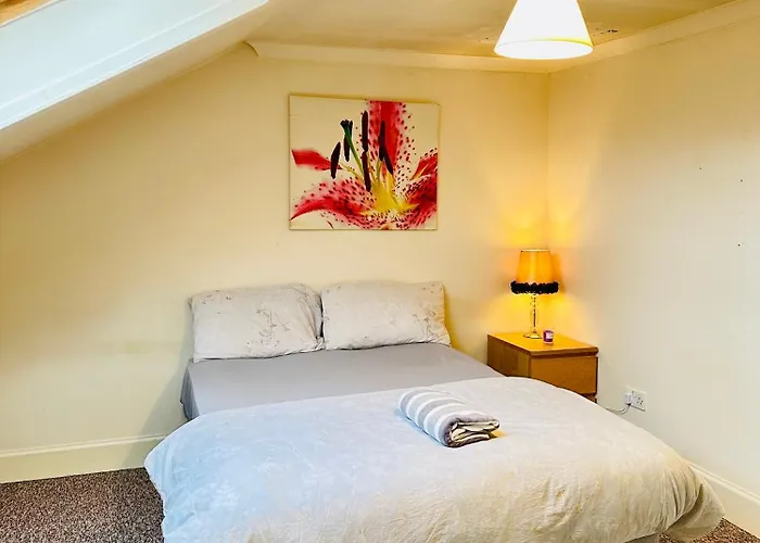 בית אירוח Retreat On Sauchiehall Street *