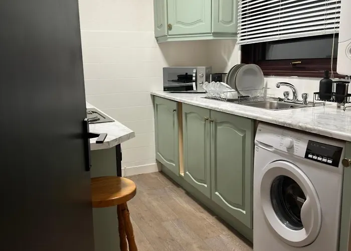 Hydro Secc House 10 Minute Walk *