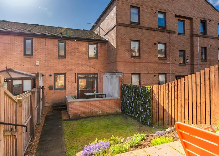 בית נופש Henderson House - West End 3 Bedroom Family