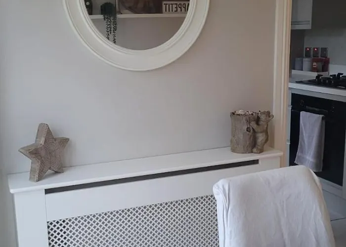 Stylish, Modern 3 Bedroom House, Free Parking X 2 * グラスゴー